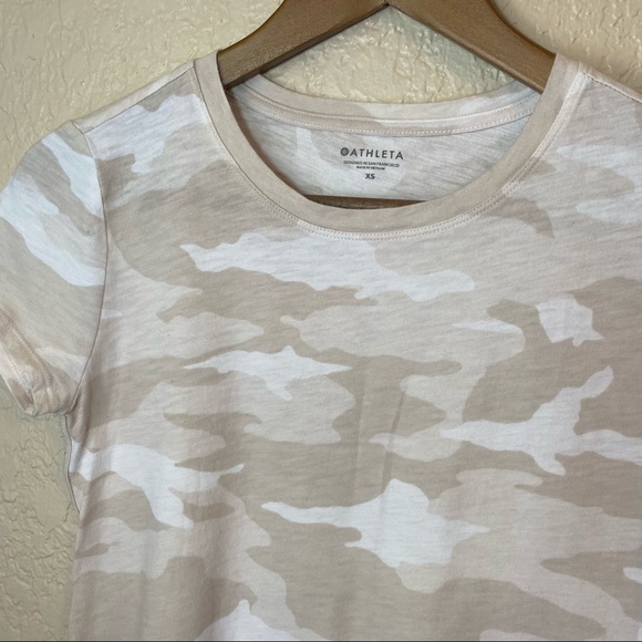 Athleta Organic Daily Camo Crew Tee Size XS - Picture 3 of 8